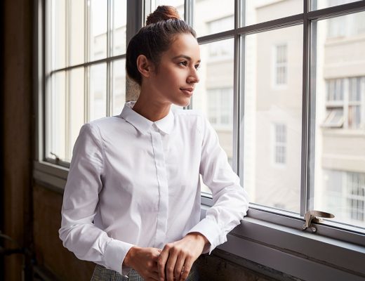 Scegliere tra blusa e camicia