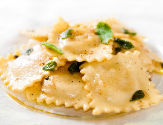 Ravioli di brasato al vino rosso