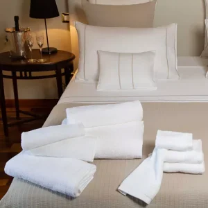 Ferò Grand Hotel Set 9 asciugamani in cotone con decorazione