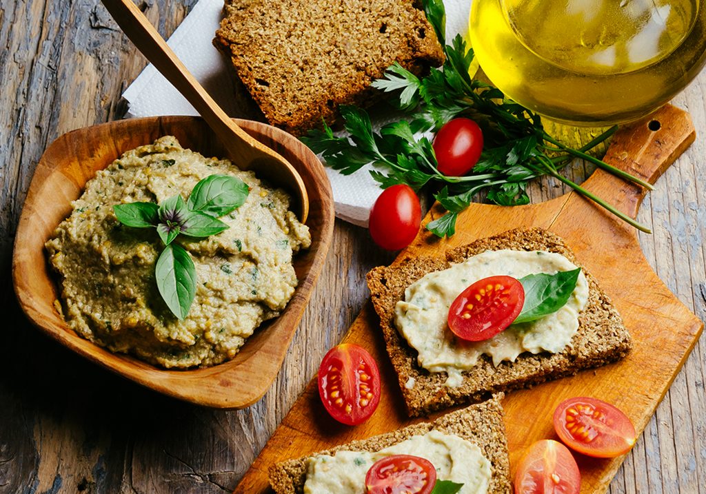 Hummus di melanzane