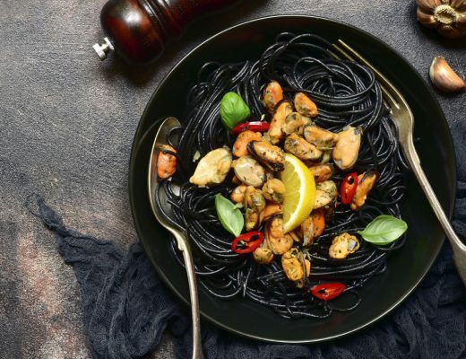 Tagliolini al nero di seppia